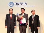 서울대 정낙신 교수, '제7회 활명수 약학상' 수상 